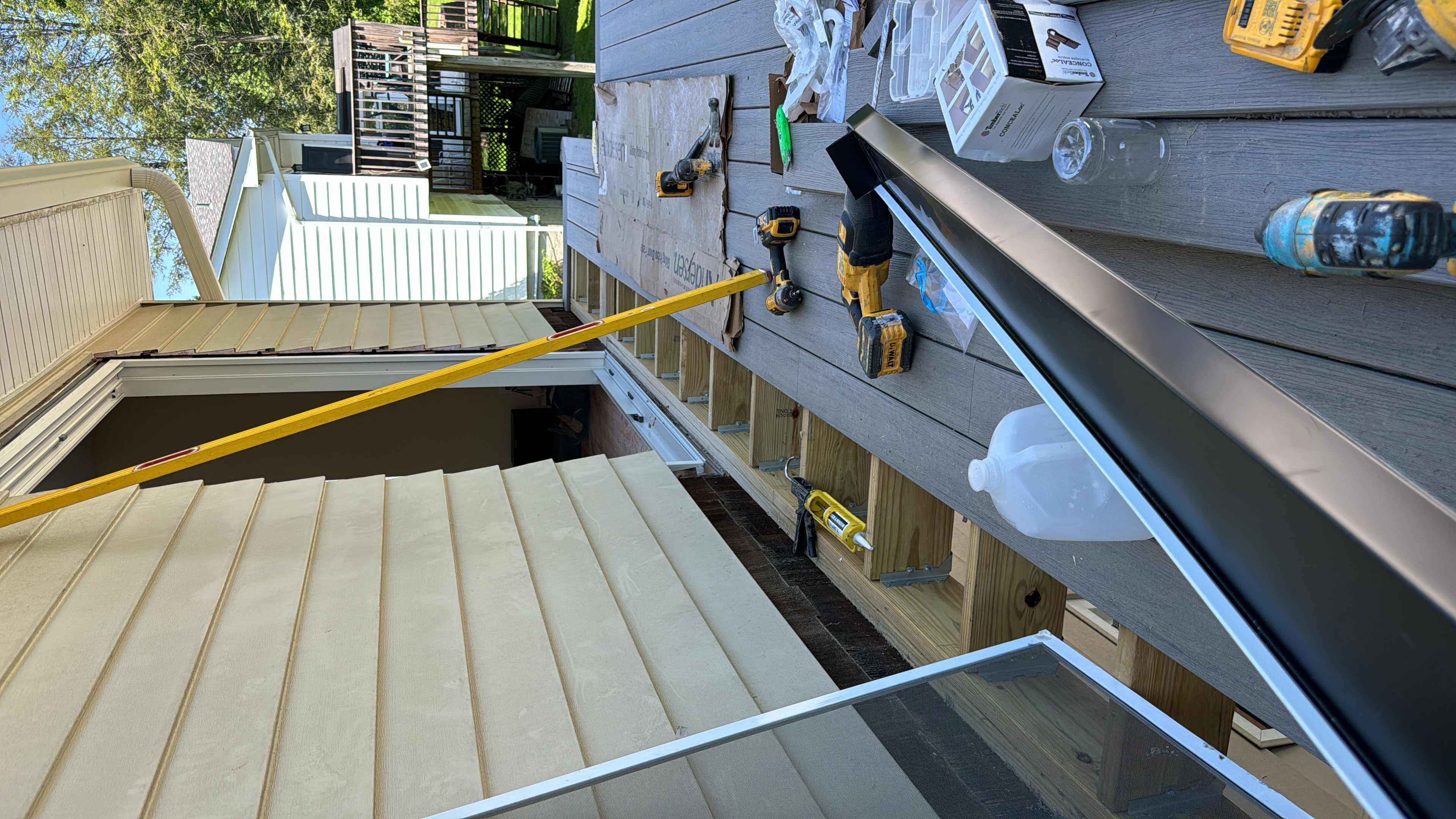 Instalación de Deck y Canaletas